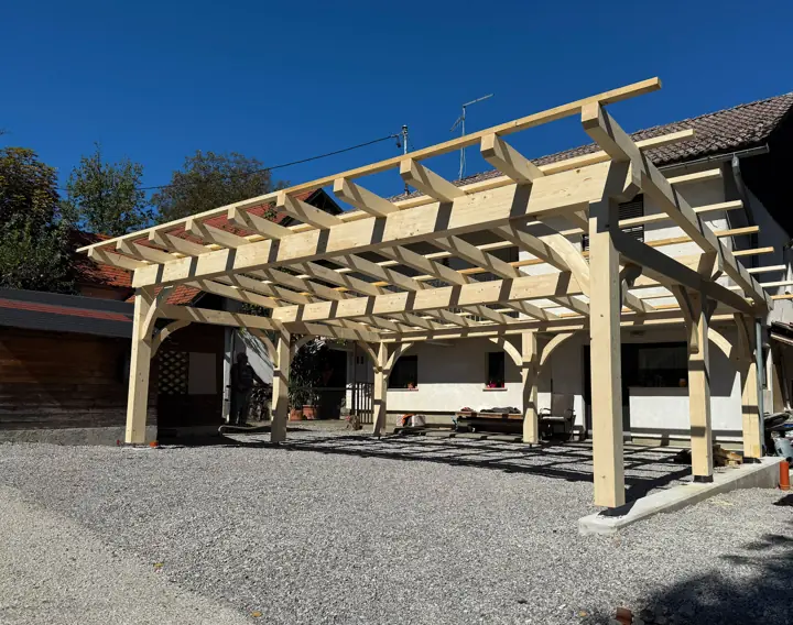 Nadstreški — Baumaster